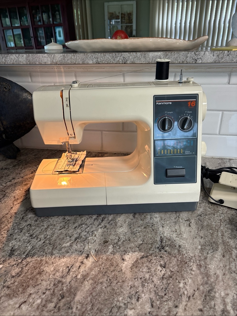 Kenmore 16 Stitch Sewing Machine 385.1584180 W/ Pedal, Extras-Works Free Arm!